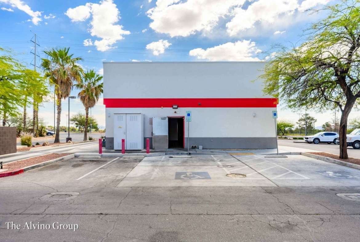 QSR with Drive-Thru
