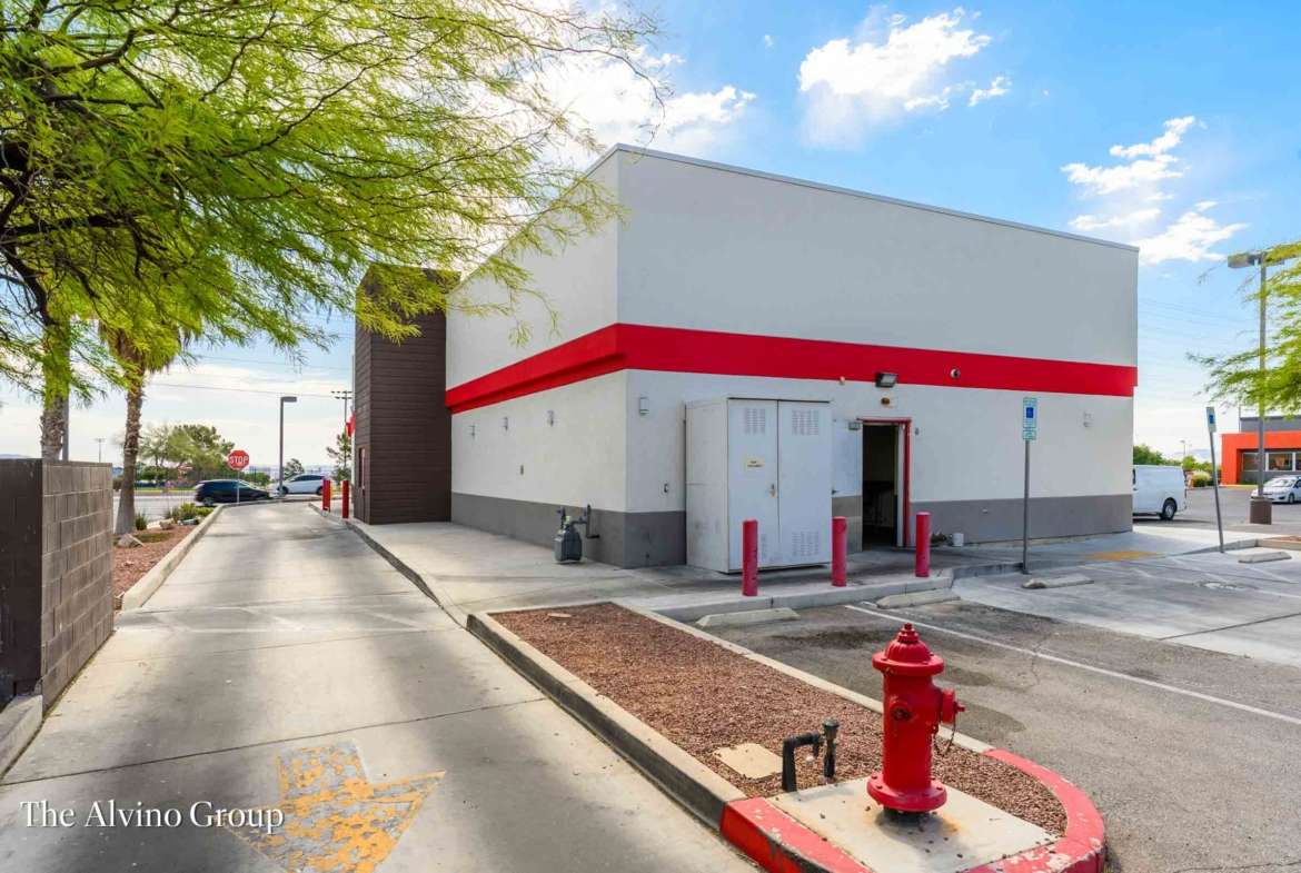 QSR with Drive-Thru