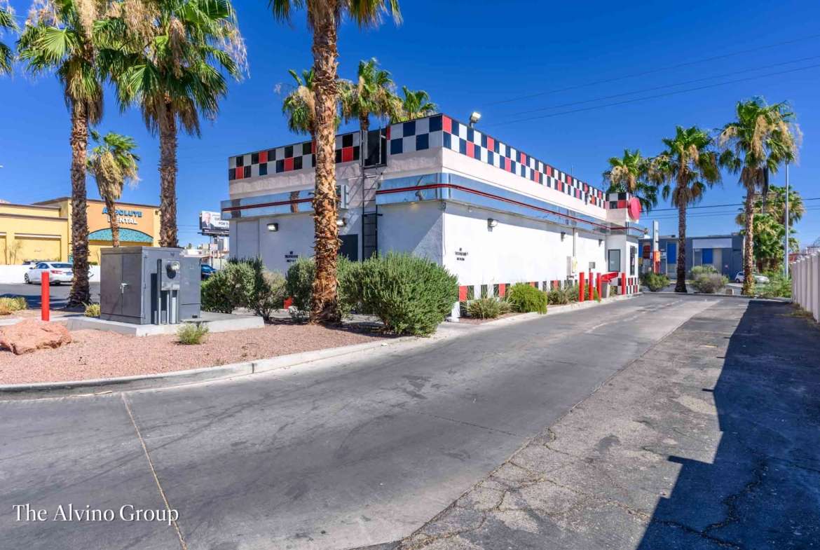 QSR with Drive-Thru
